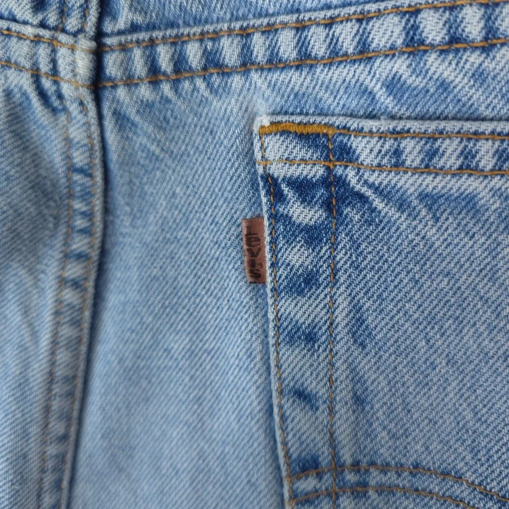 Levis 540 Relaxed Fit Jeans Men 39x32 Blue Tapered Leg Brown Tab 90s Vintage USA